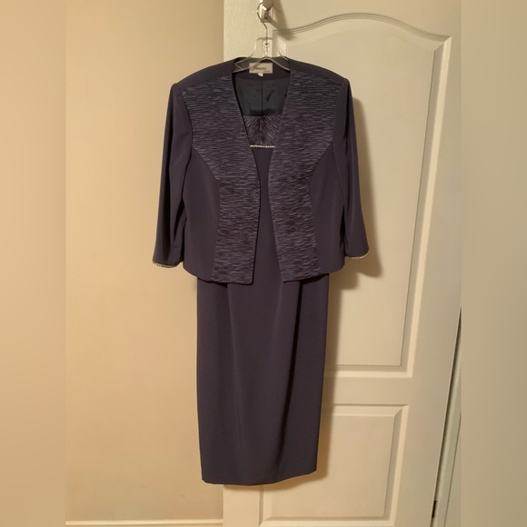 Evening Dress - Picture 1 of 4